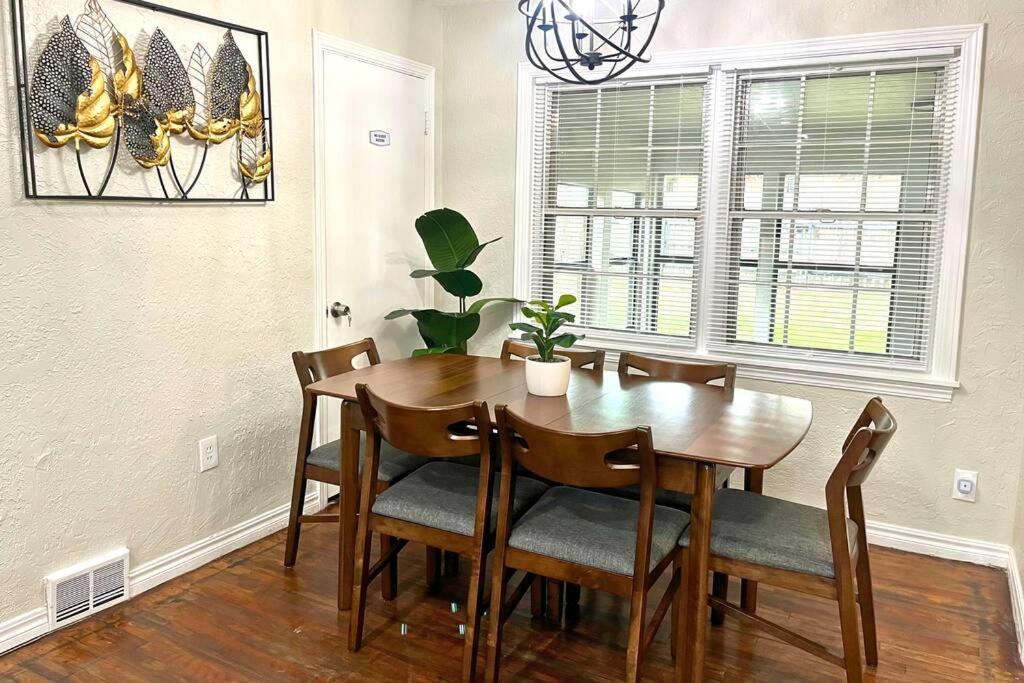 Spacious Lawton Escape With Game Room Near Fort Sill Sleeps 6 Exterior photo