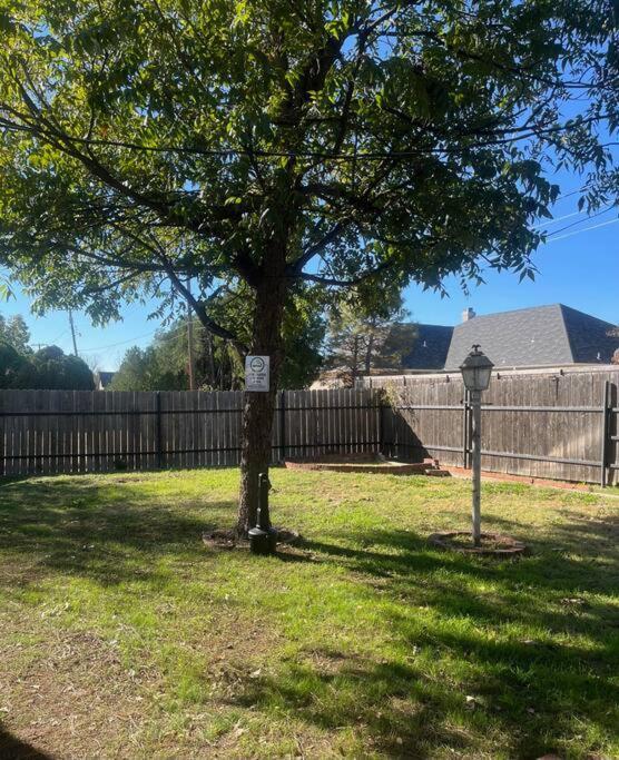 Spacious Lawton Escape With Game Room Near Fort Sill Sleeps 6 Exterior photo