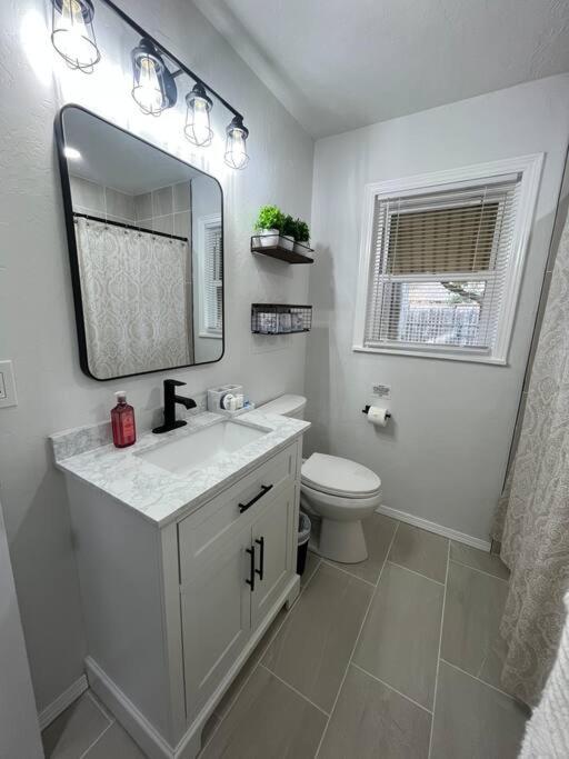 Spacious Lawton Escape With Game Room Near Fort Sill Sleeps 6 Exterior photo